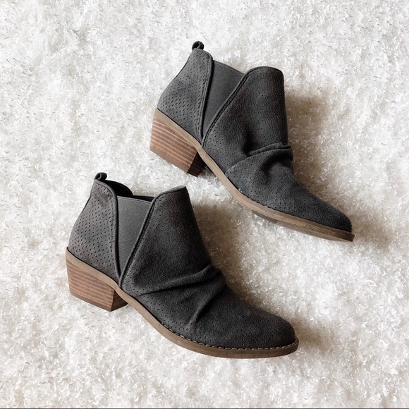 Report Shoes - Report Gray Ankle Booties Size 8.5